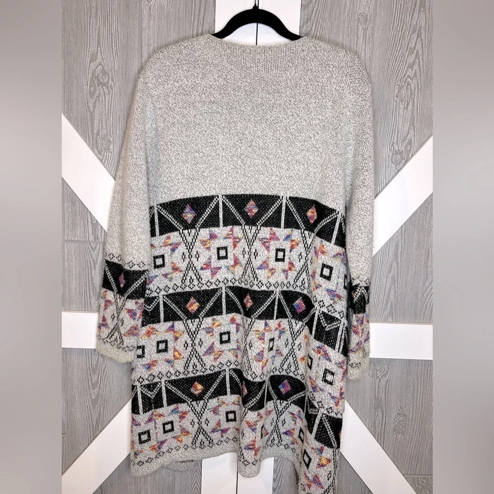 B13.01 Vintage Open knee length sweater w/pockets Aztec Colors/Pattern (XL) - Picture 2 of 7